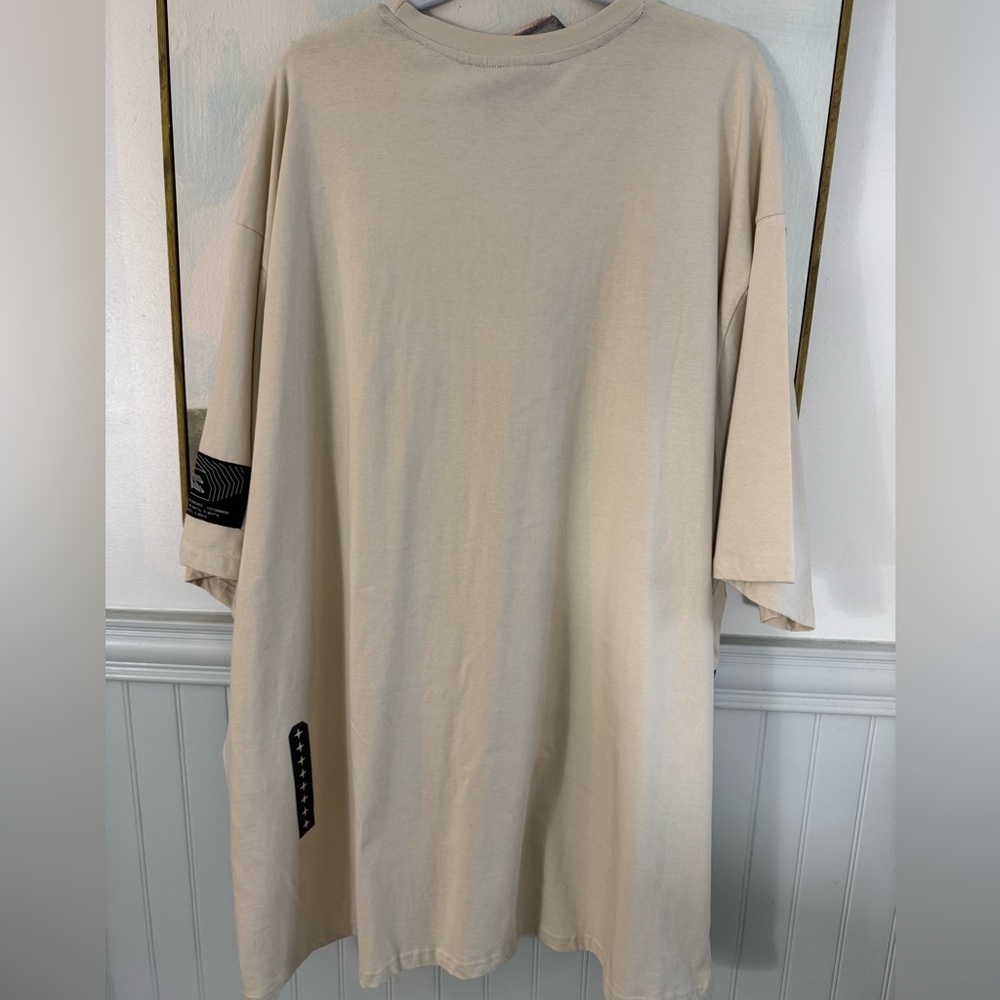 TIME + SPACE Cream & Black Graphic Utility Tee with Pockets NWT Size 5X - Picture 6 of 7